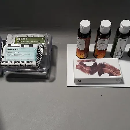 Unique * 이메로비글리