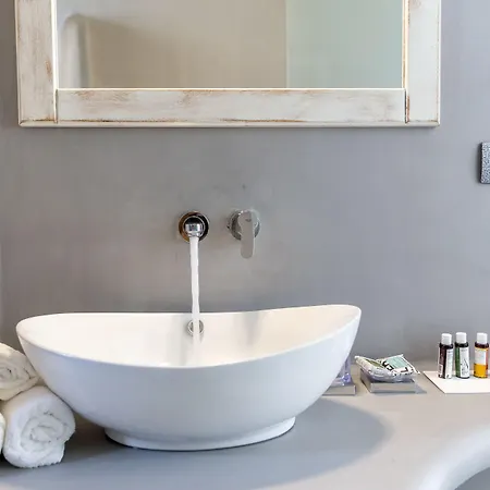 Unique 이메로비글리