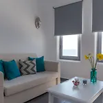 Unique * Imerovigli (Santorini)