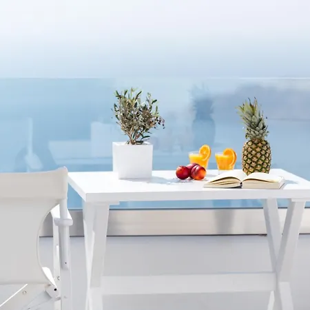 Unique Imerovigli (Santorini)